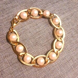 Faux Cream Pearl Bracelet in Goldtone Loops - Pre-loved (7")